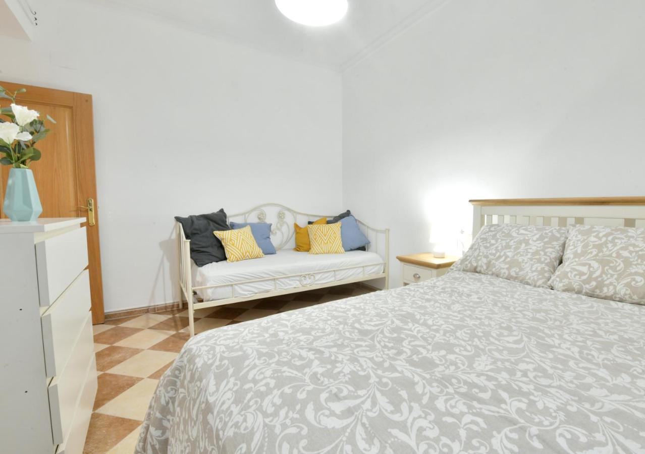 Ms4 Apartamentos Nervion Para 4 Personas Sevilla Kültér fotó